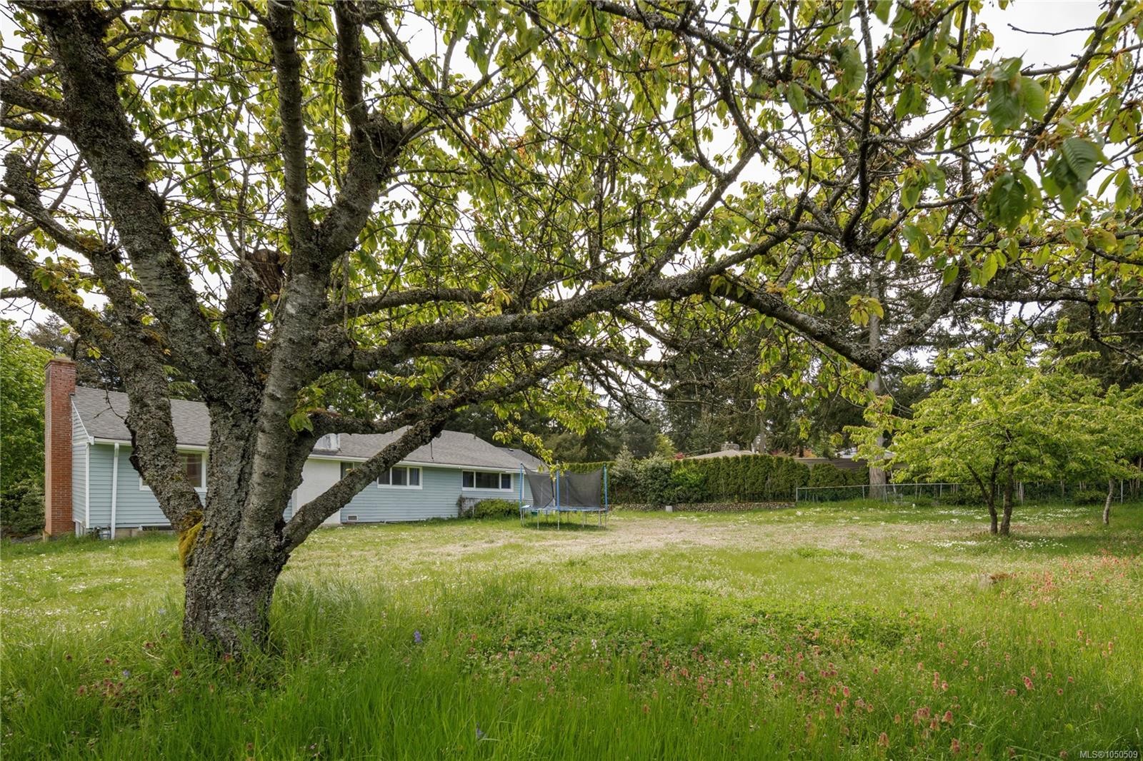 2555 Departure Bay Rd, Nanaimo, BC