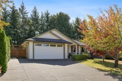 2561 Hebrides Cres Courtenay, BC V9N 3Z7