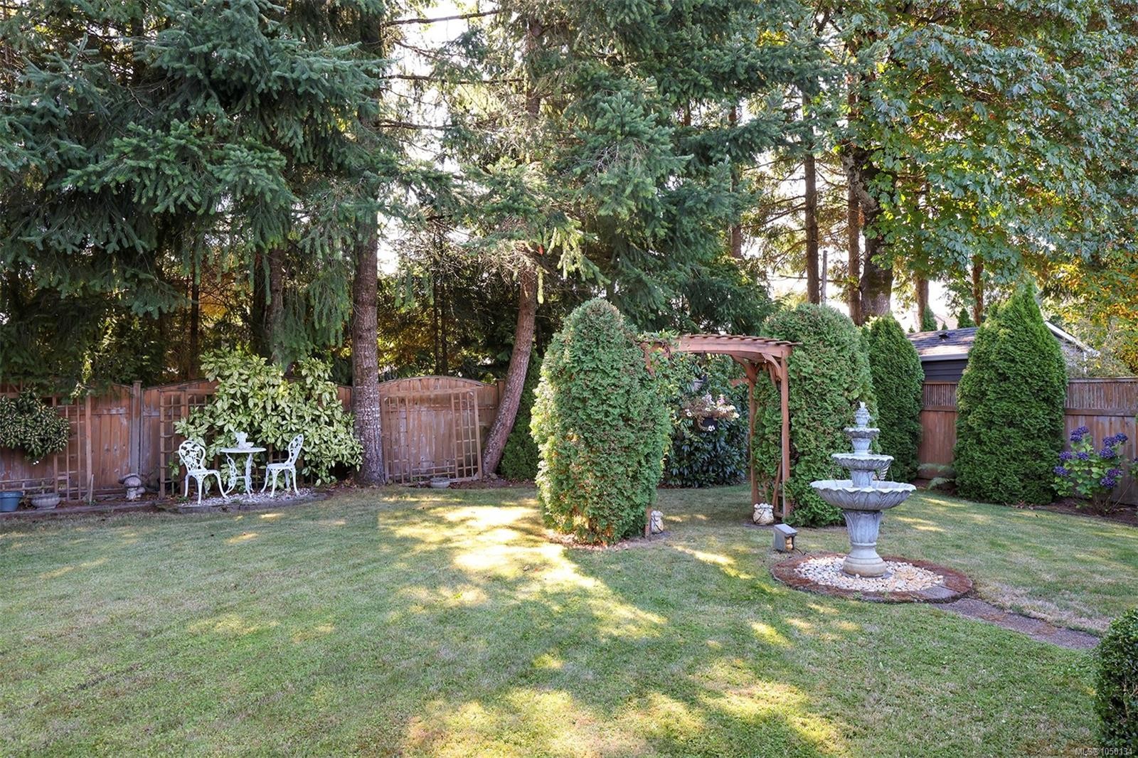 2561 Hebrides Cres, Courtenay, BC