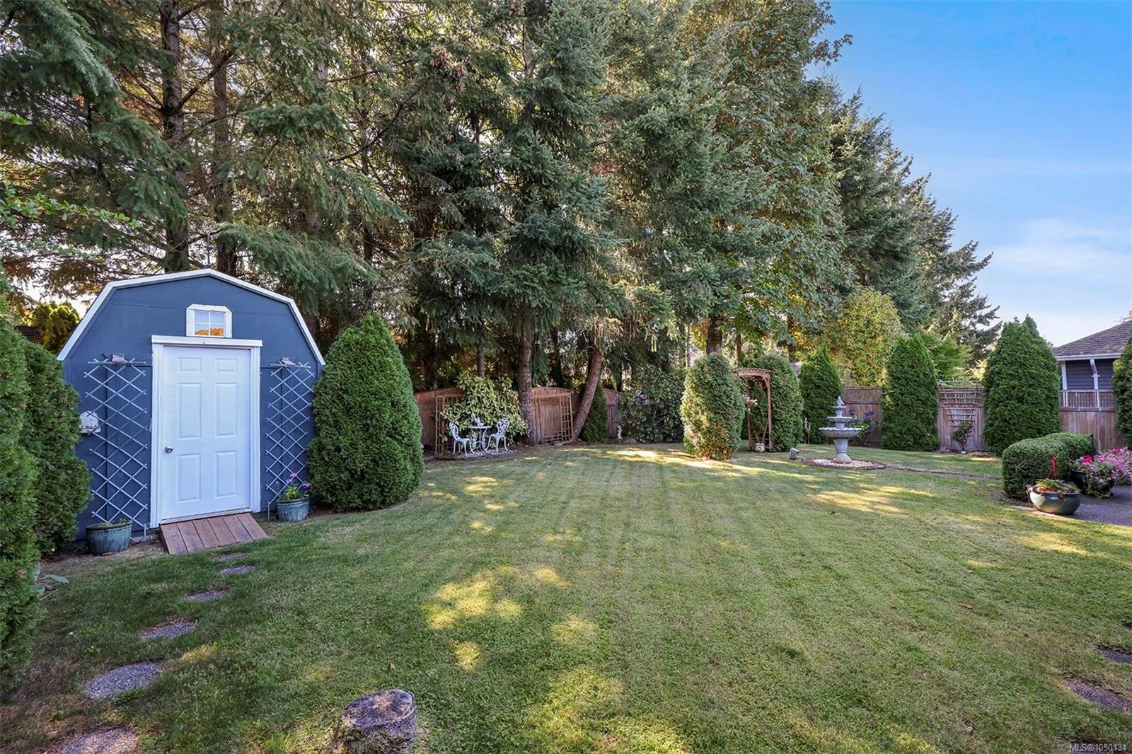 2561 Hebrides Cres, Courtenay, BC