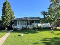 91 Buttercup AVE Winnipeg, MB R2V 2S6