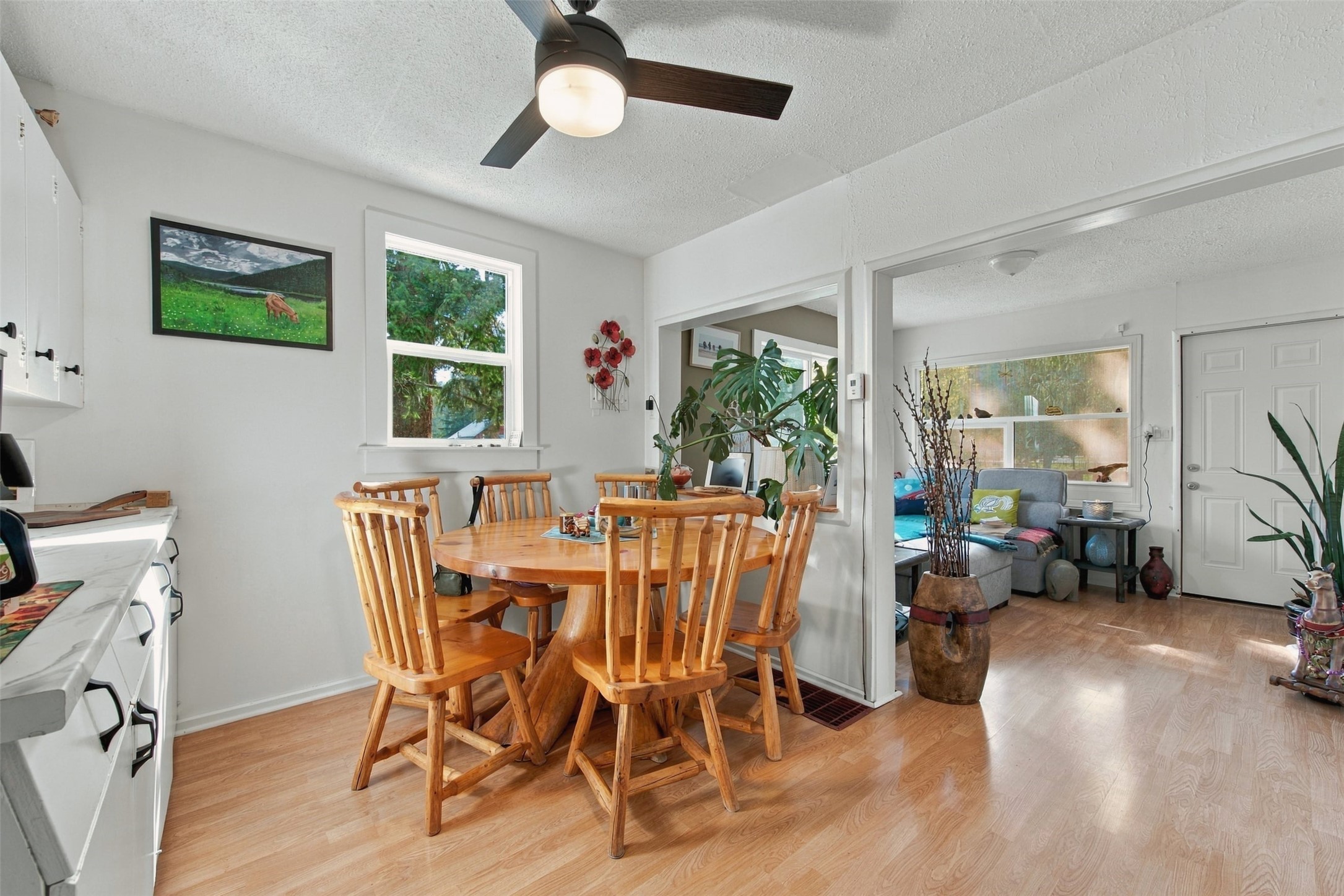 1385 6 Highway, Cherryville, BC