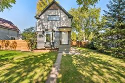159 Kilbride AVE Winnipeg, MB R2V 0Z7