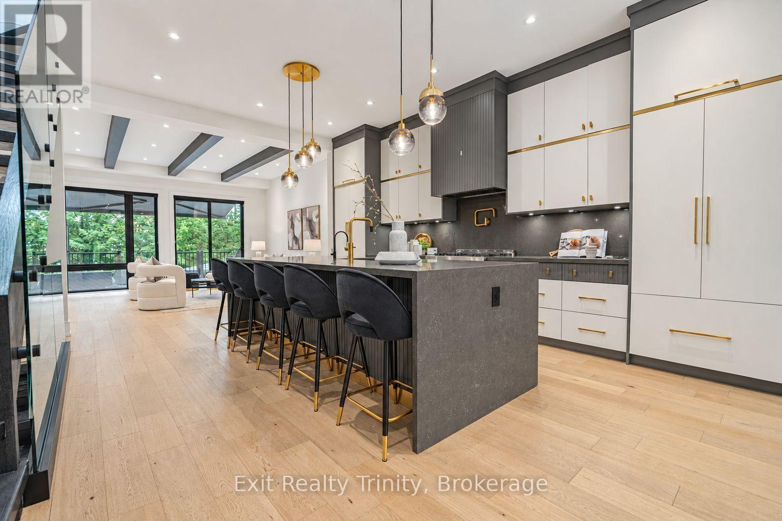 152 Sheldon Avenue, Toronto, ON