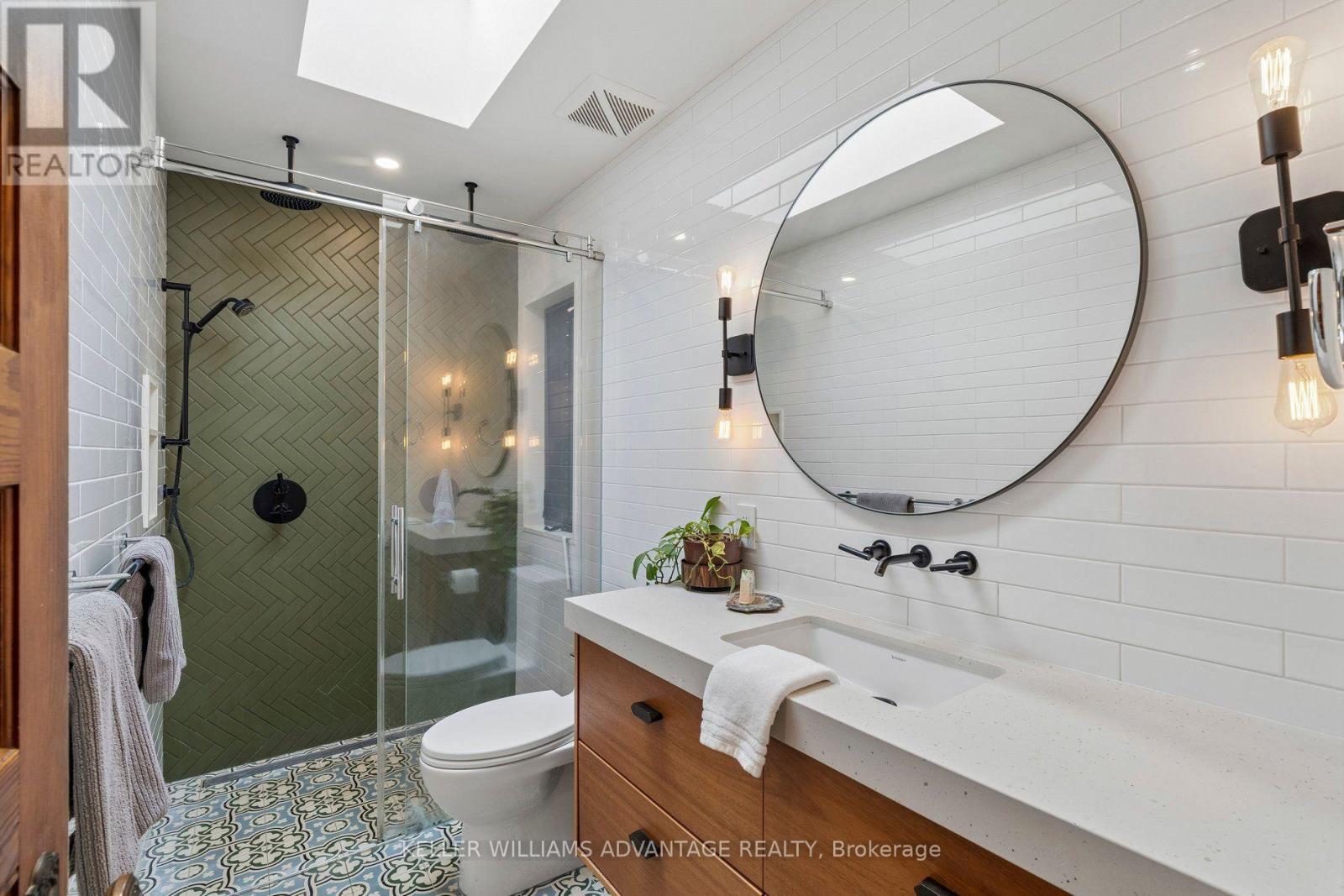 84 Kingsmount Park Road, Toronto, ON