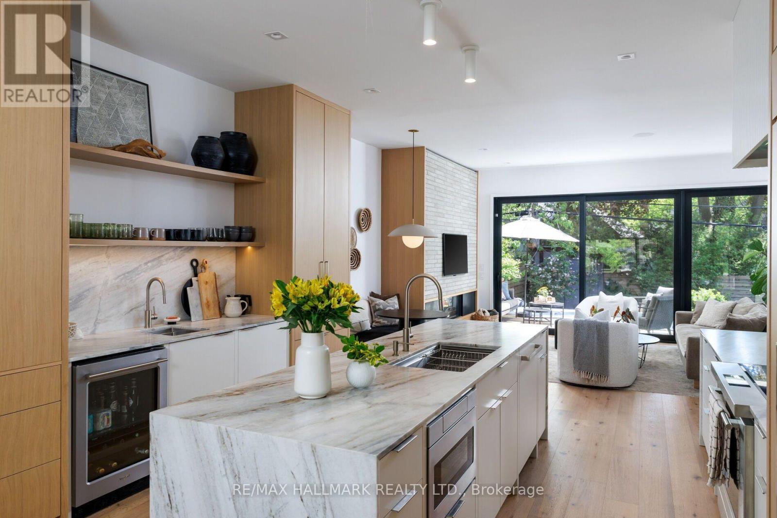 41 Fallingbrook Road, Toronto, ON