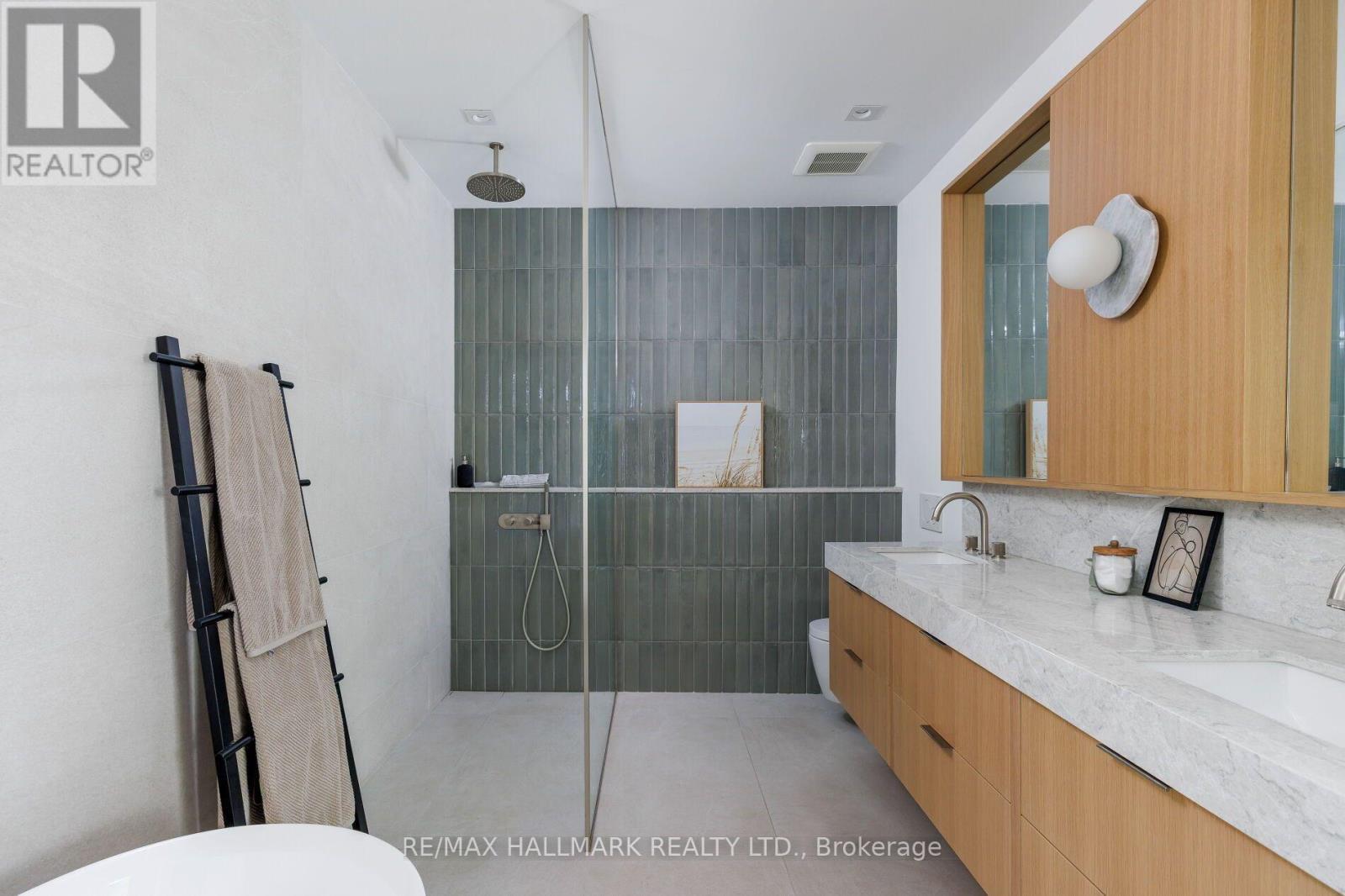 41 Fallingbrook Road, Toronto, ON