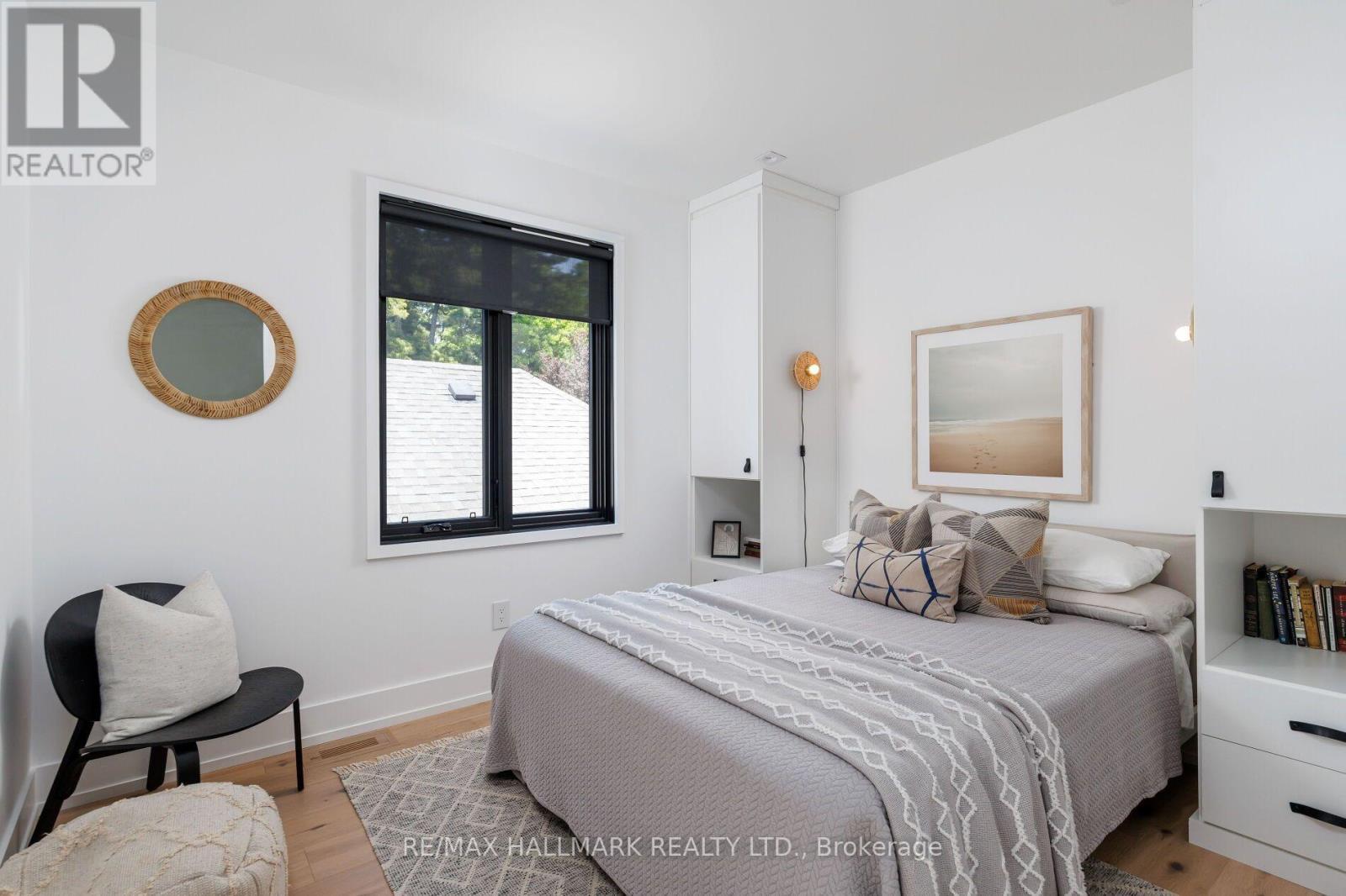 41 Fallingbrook Road, Toronto, ON