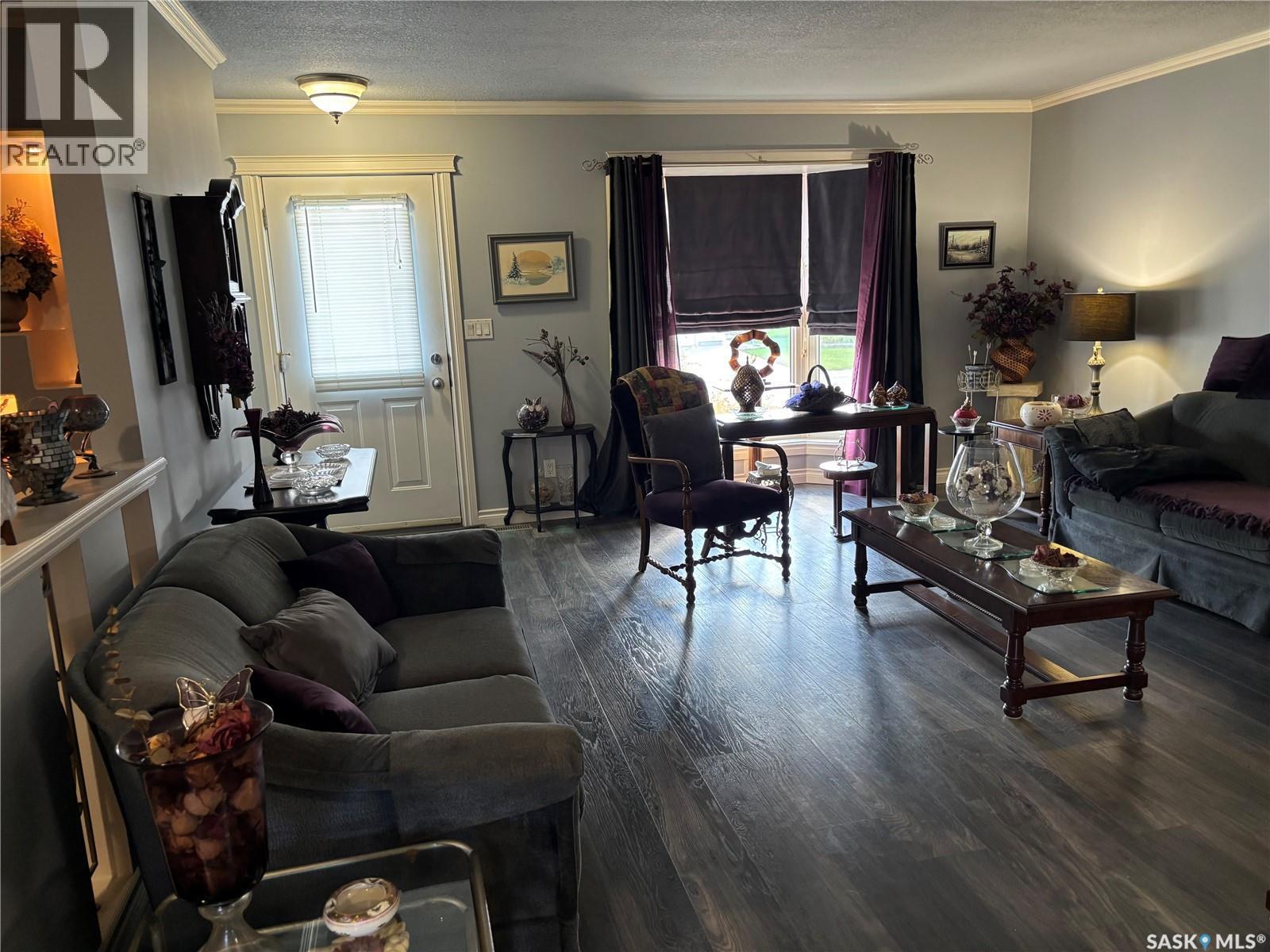 1546 Athabasca Street W, Moose Jaw, SK
