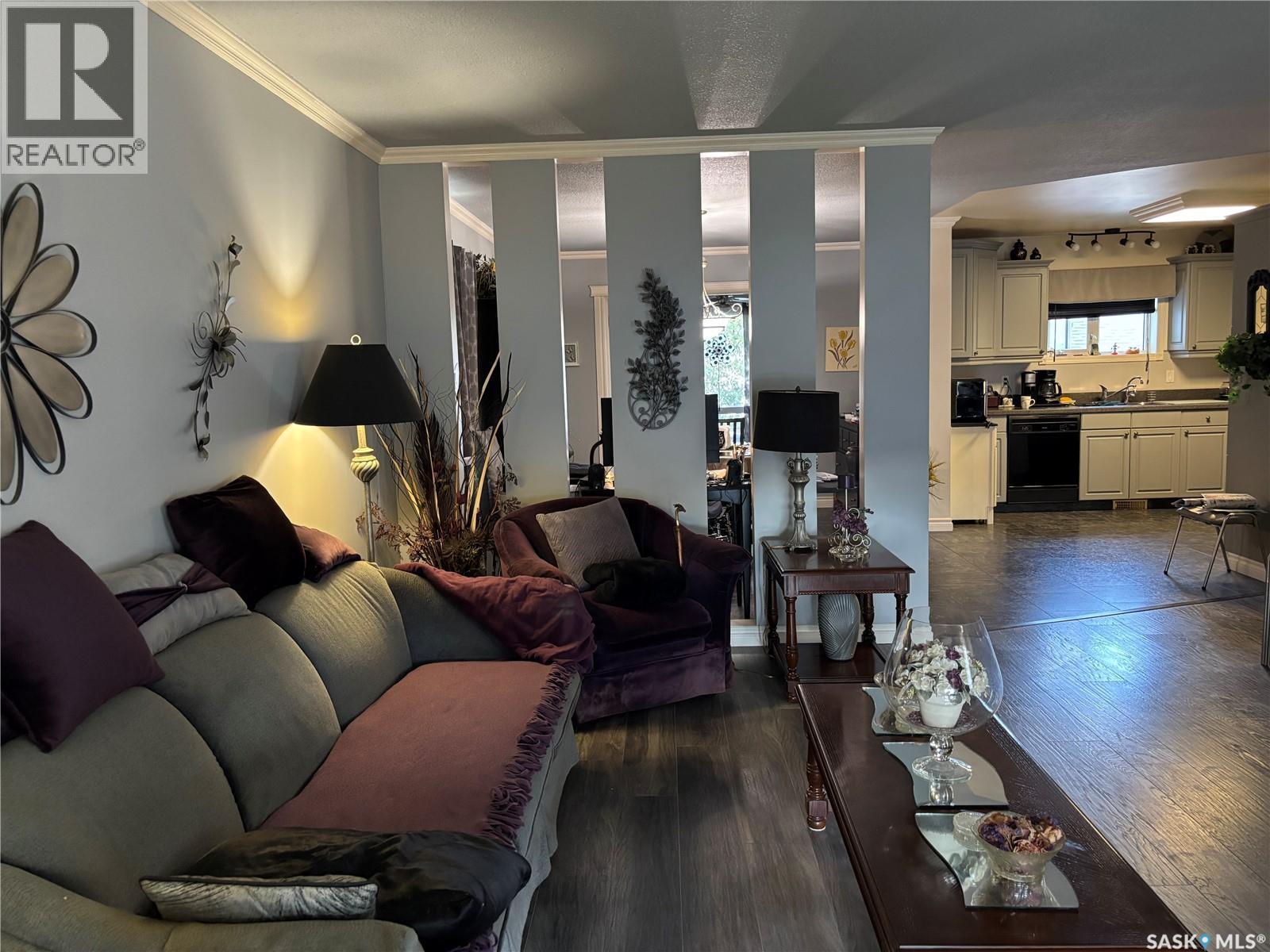 1546 Athabasca Street W, Moose Jaw, SK