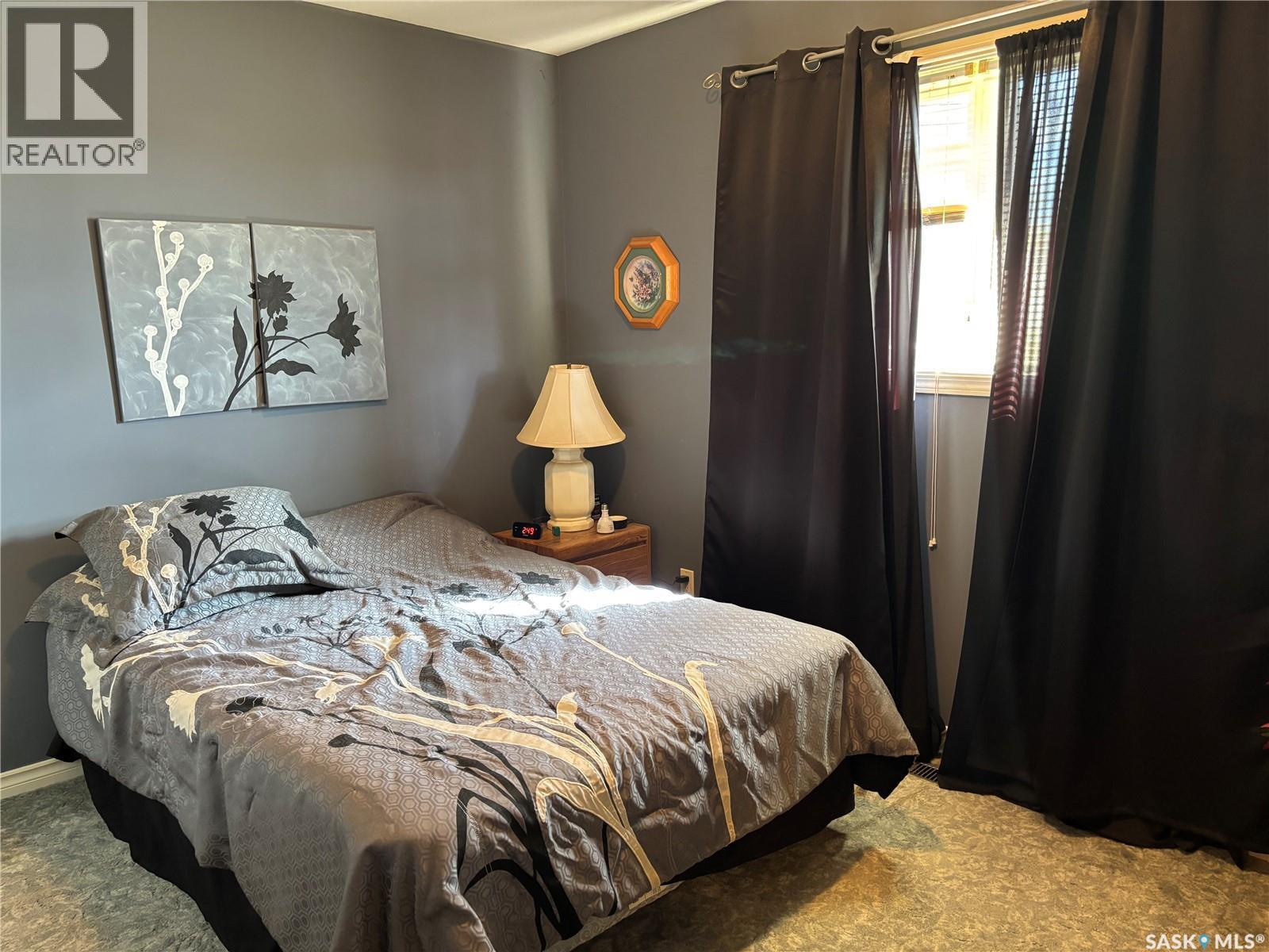 1546 Athabasca Street W, Moose Jaw, SK