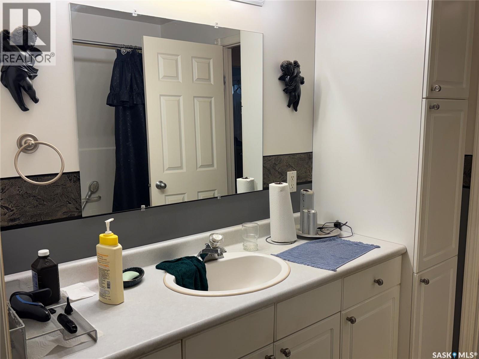 1546 Athabasca Street W, Moose Jaw, SK