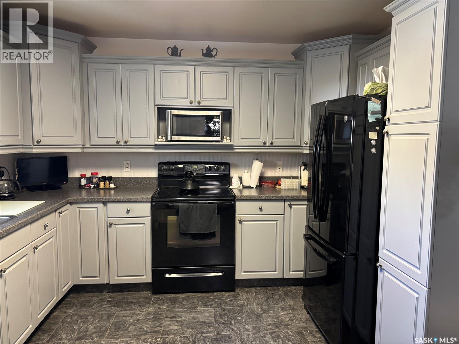 1546 Athabasca Street W, Moose Jaw, SK