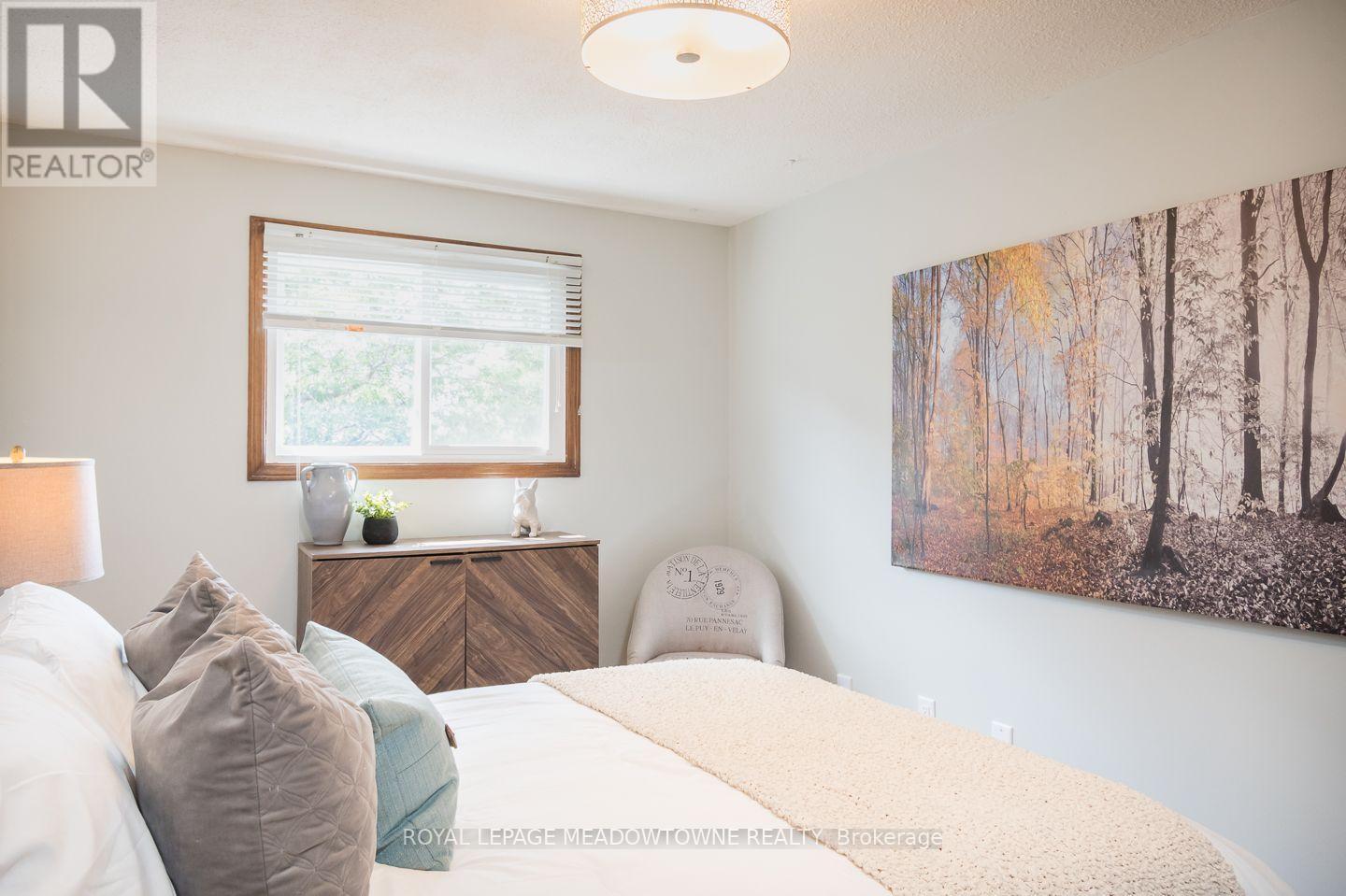 Sunlit second bedroom - 584 Hayward Crescent, Milton, ON