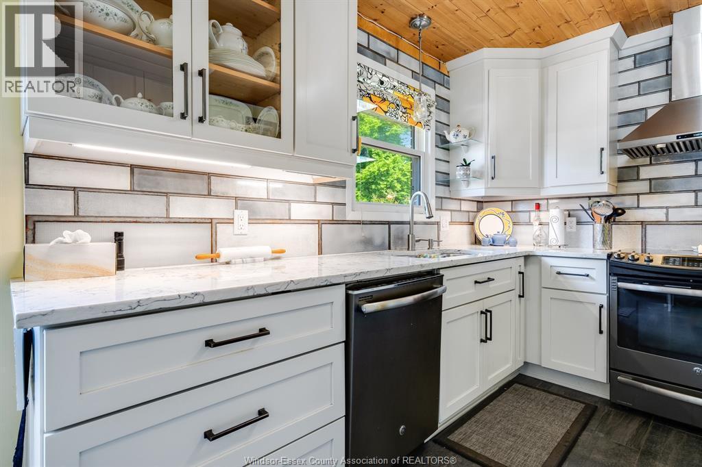 27 Mersea Rd 12, Leamington, ON