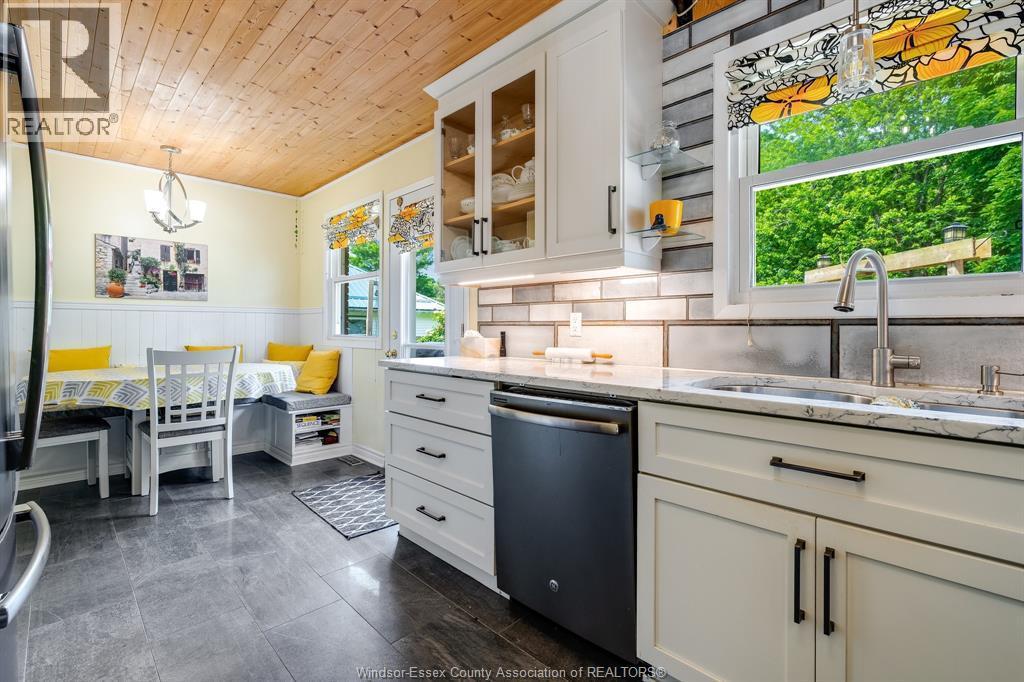 27 Mersea Rd 12, Leamington, ON