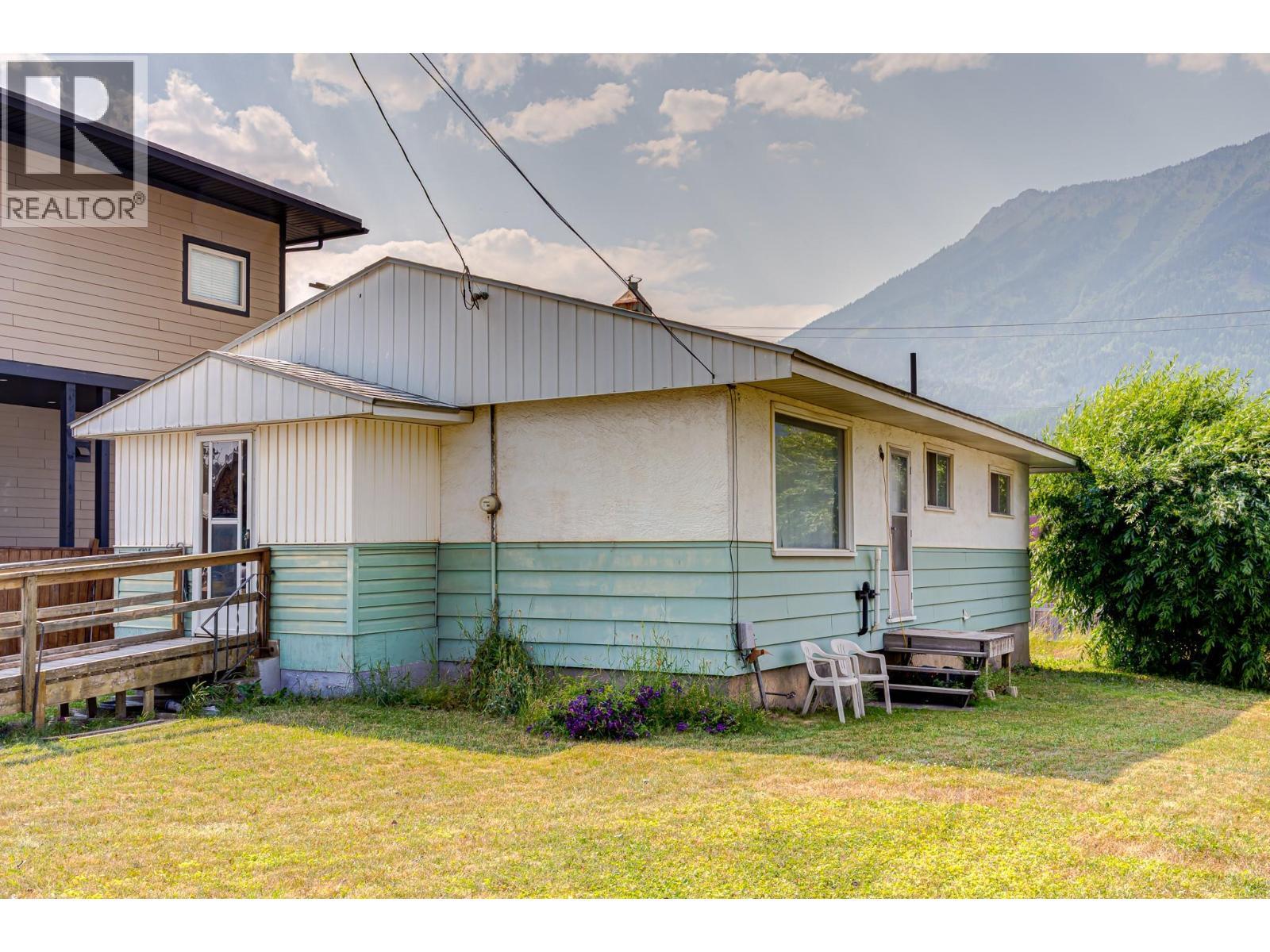 1291 6Th Avenue, Fernie, BC