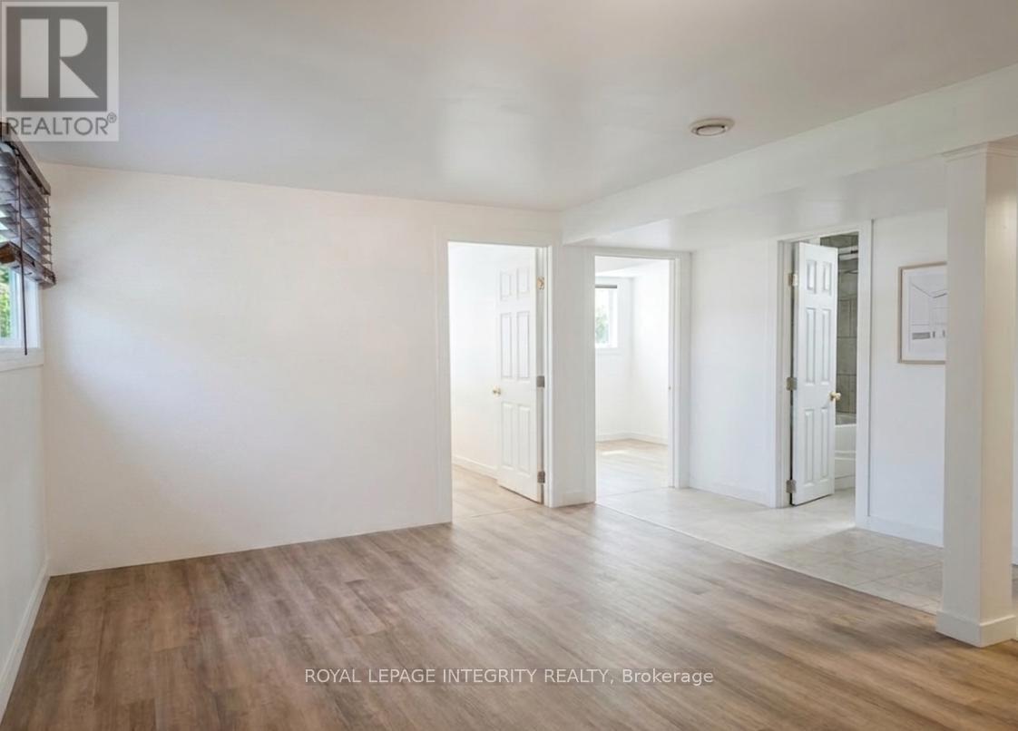 Lower Level Living Room - 176 Oakridge Boulevard, Ottawa, ON