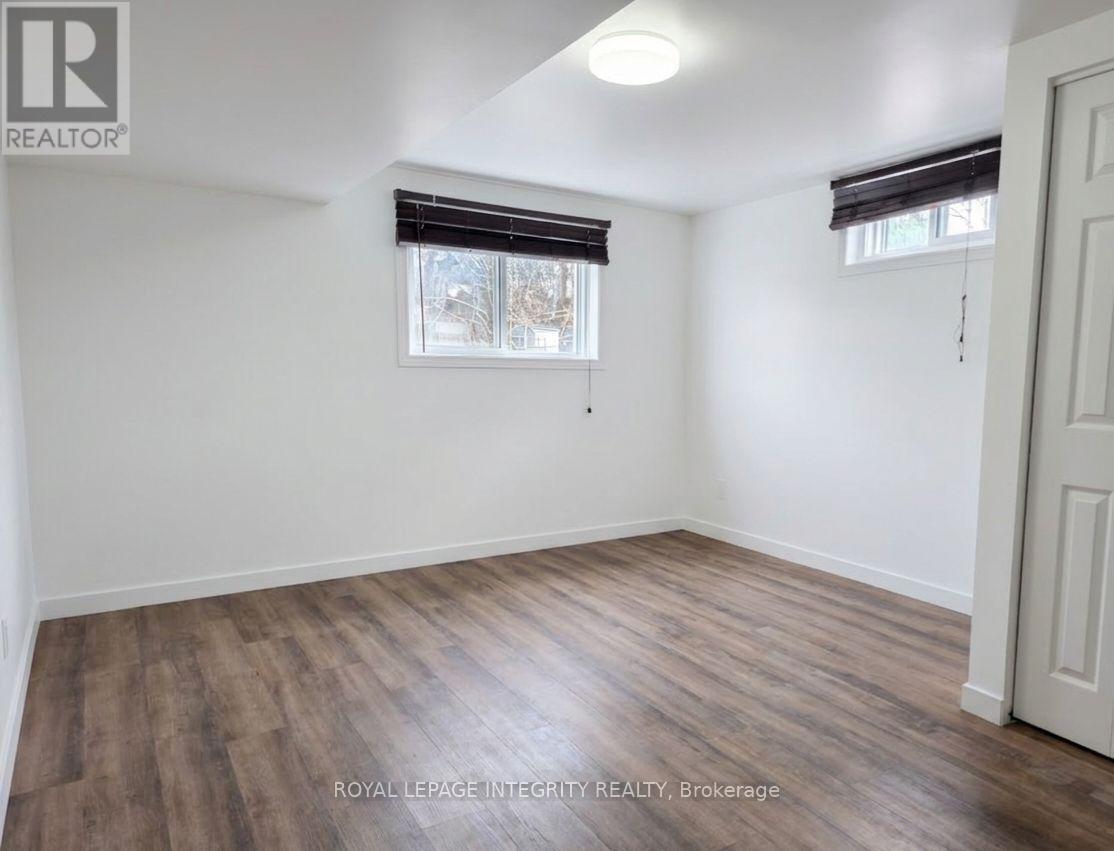 Lower Level Main Bed - 176 Oakridge Boulevard, Ottawa, ON
