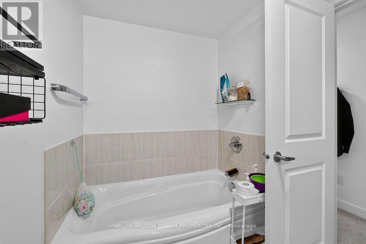 D - 4522 Innes Road, Ottawa, ON