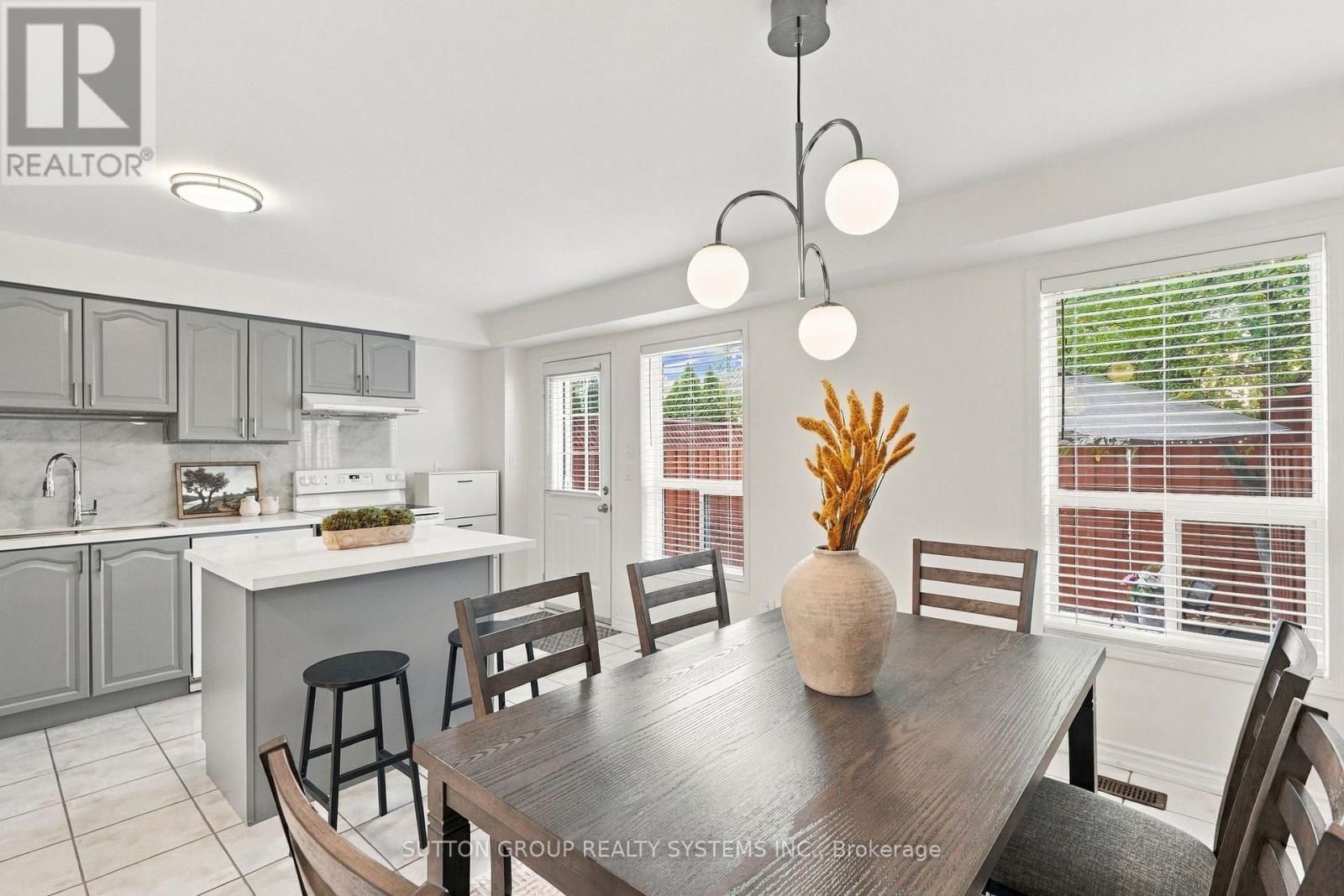 120 Tarragona Boulevard, Toronto, ON