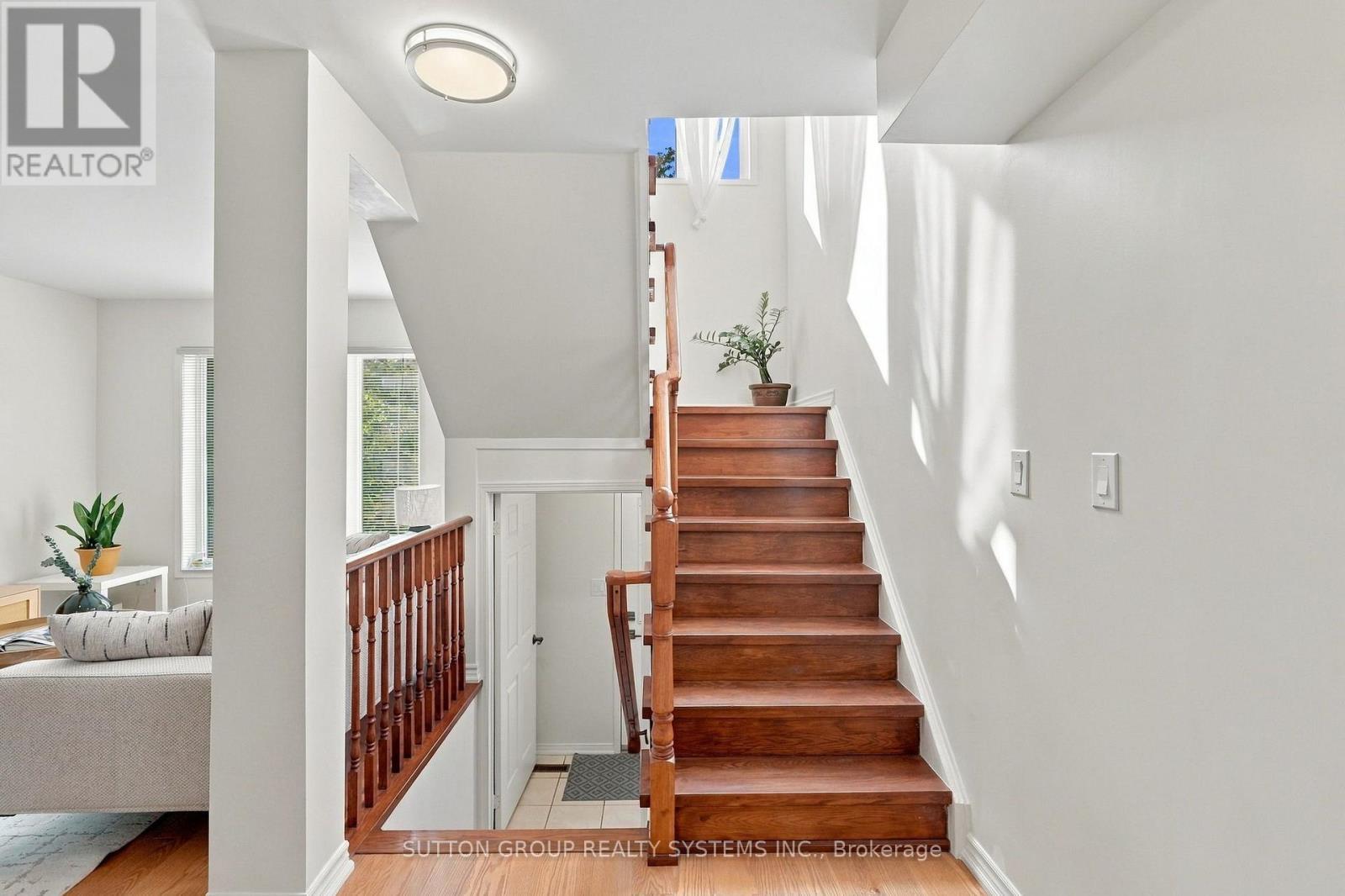 120 Tarragona Boulevard, Toronto, ON