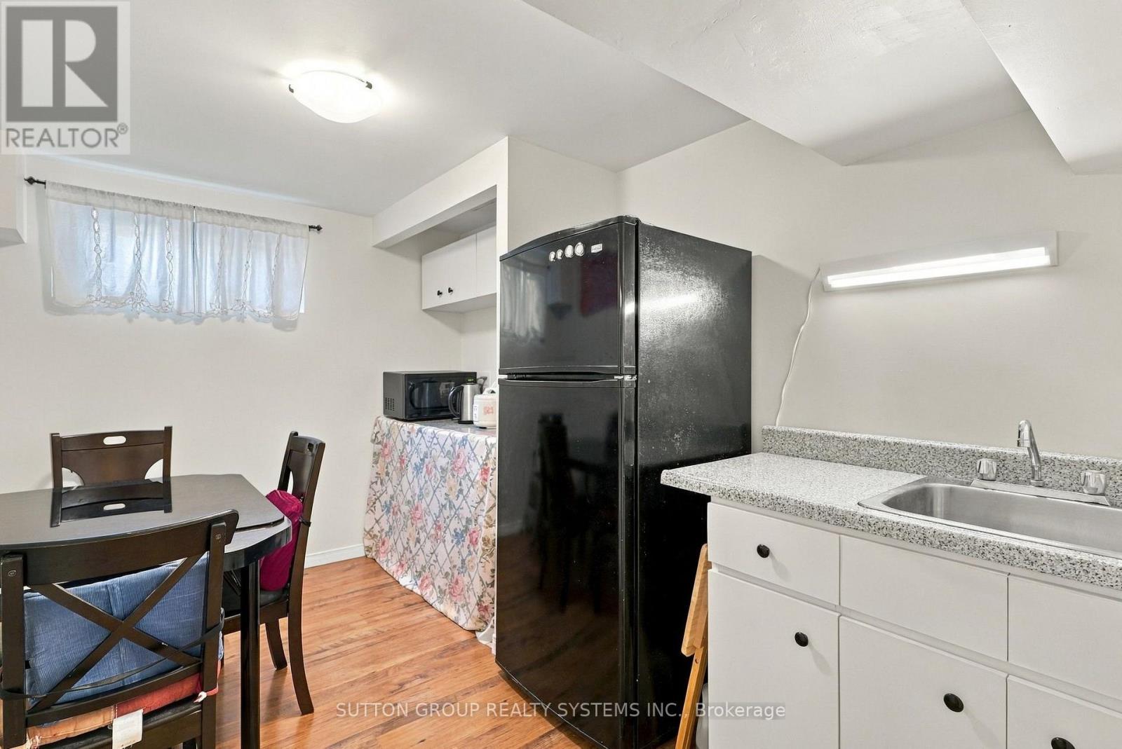 120 Tarragona Boulevard, Toronto, ON