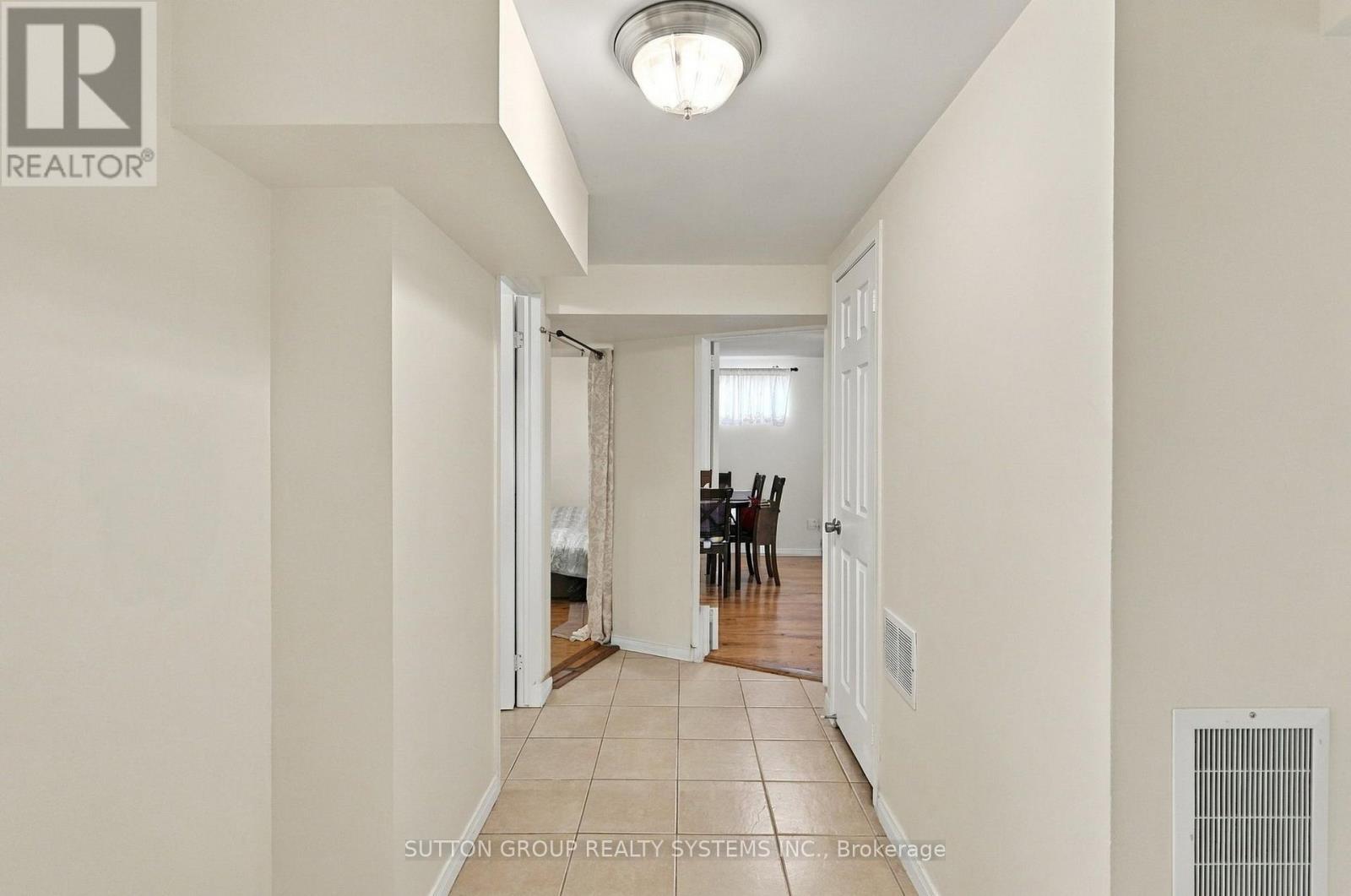 120 Tarragona Boulevard, Toronto, ON