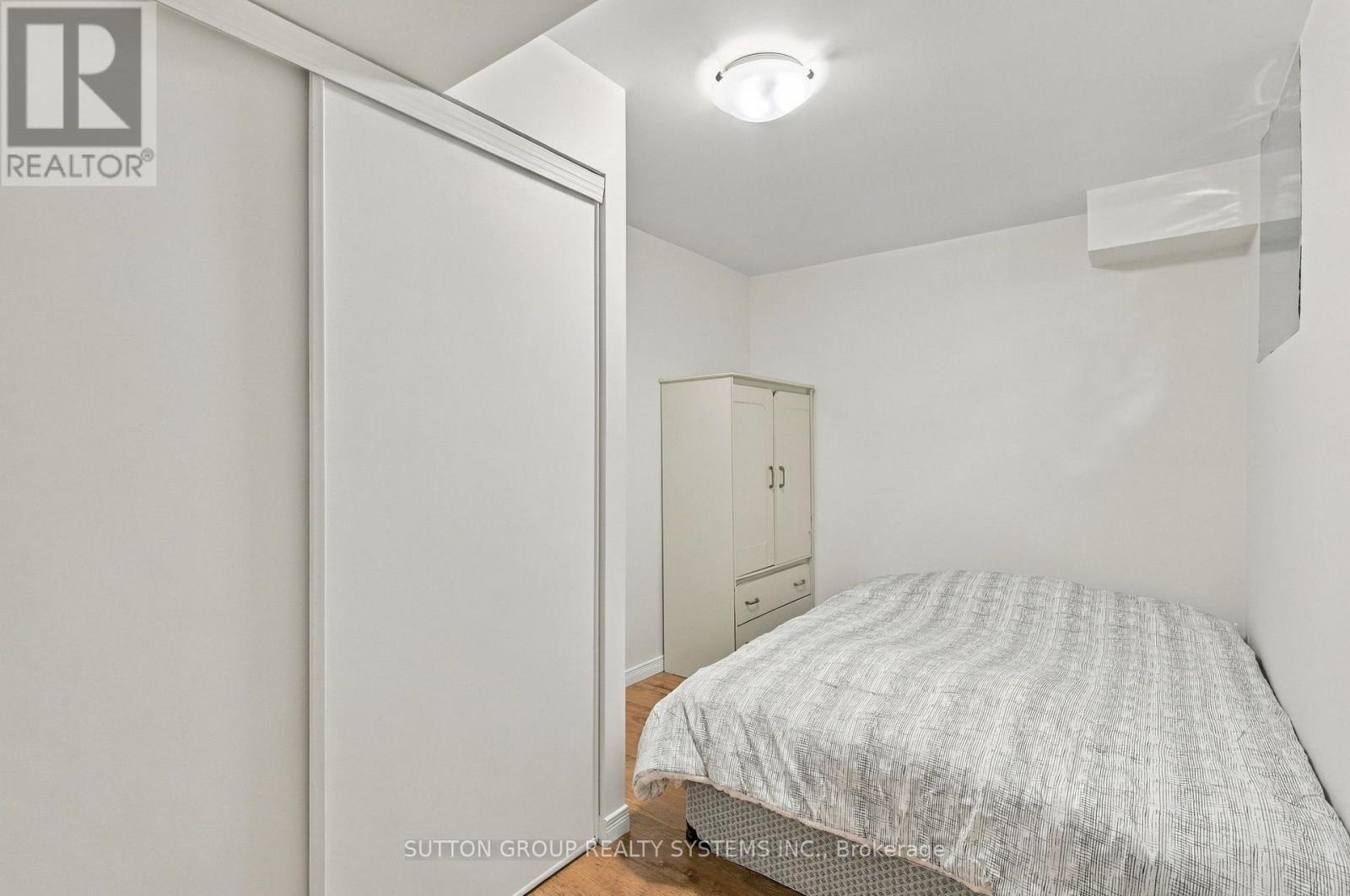 120 Tarragona Boulevard, Toronto, ON