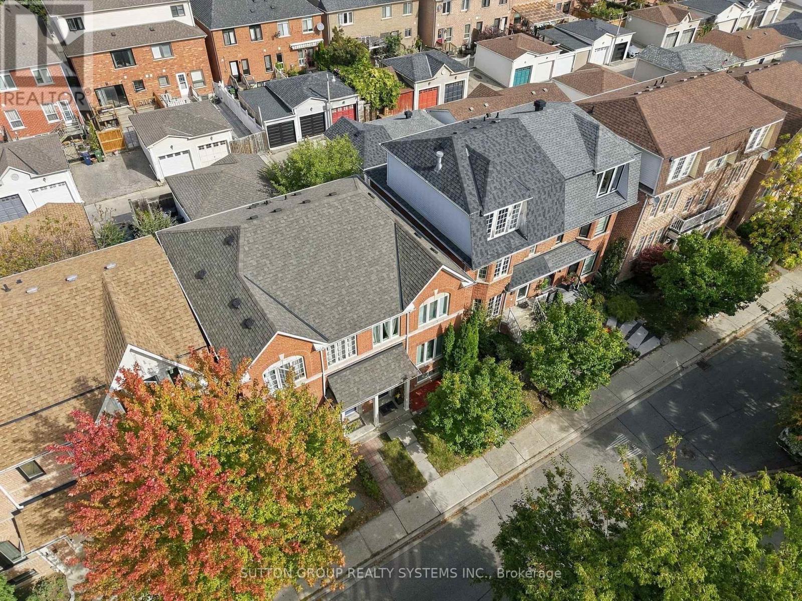 120 Tarragona Boulevard, Toronto, ON