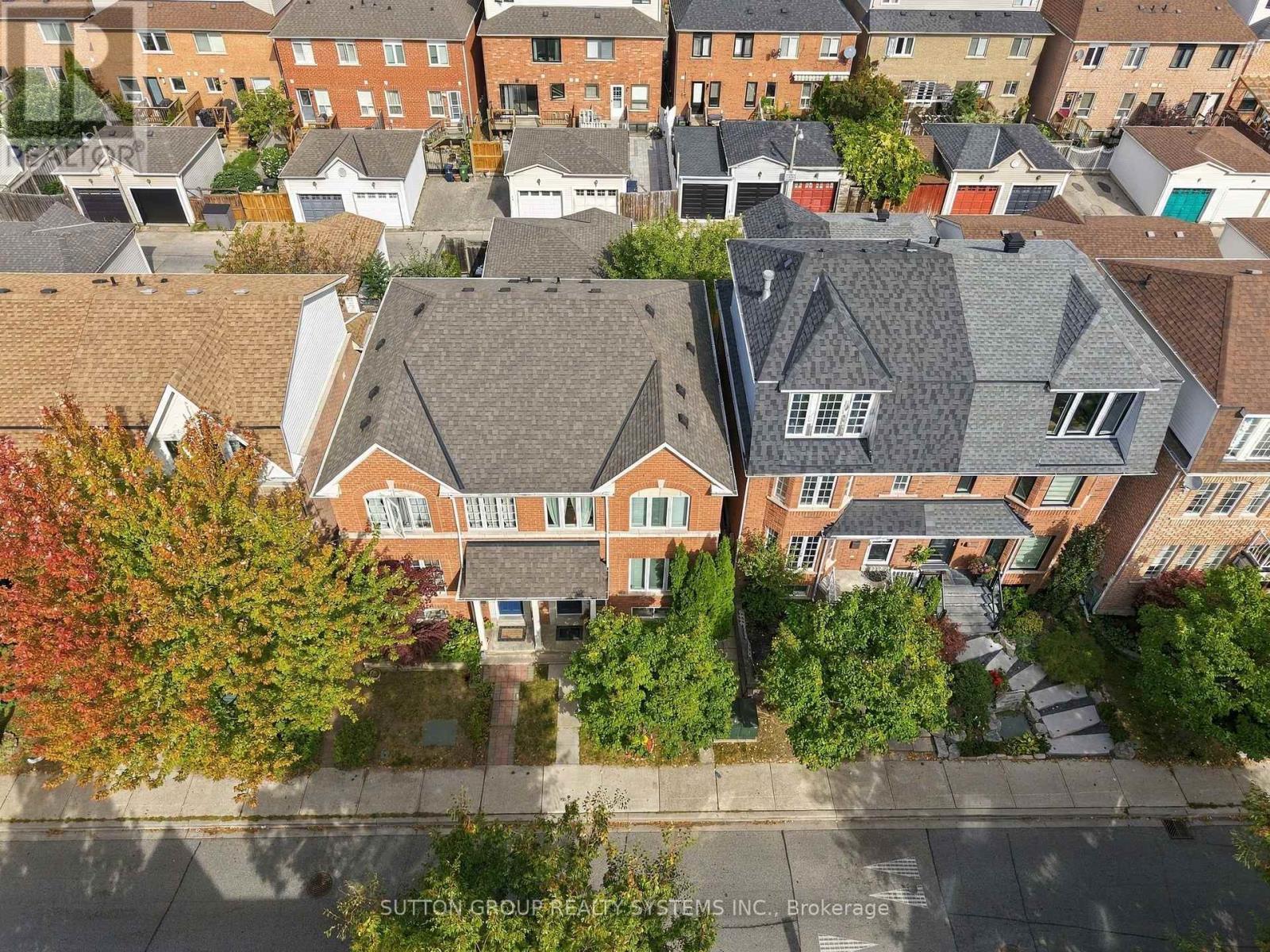 120 Tarragona Boulevard, Toronto, ON