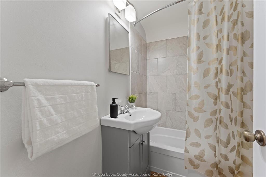 4050 Eden Drive, Windsor, ON