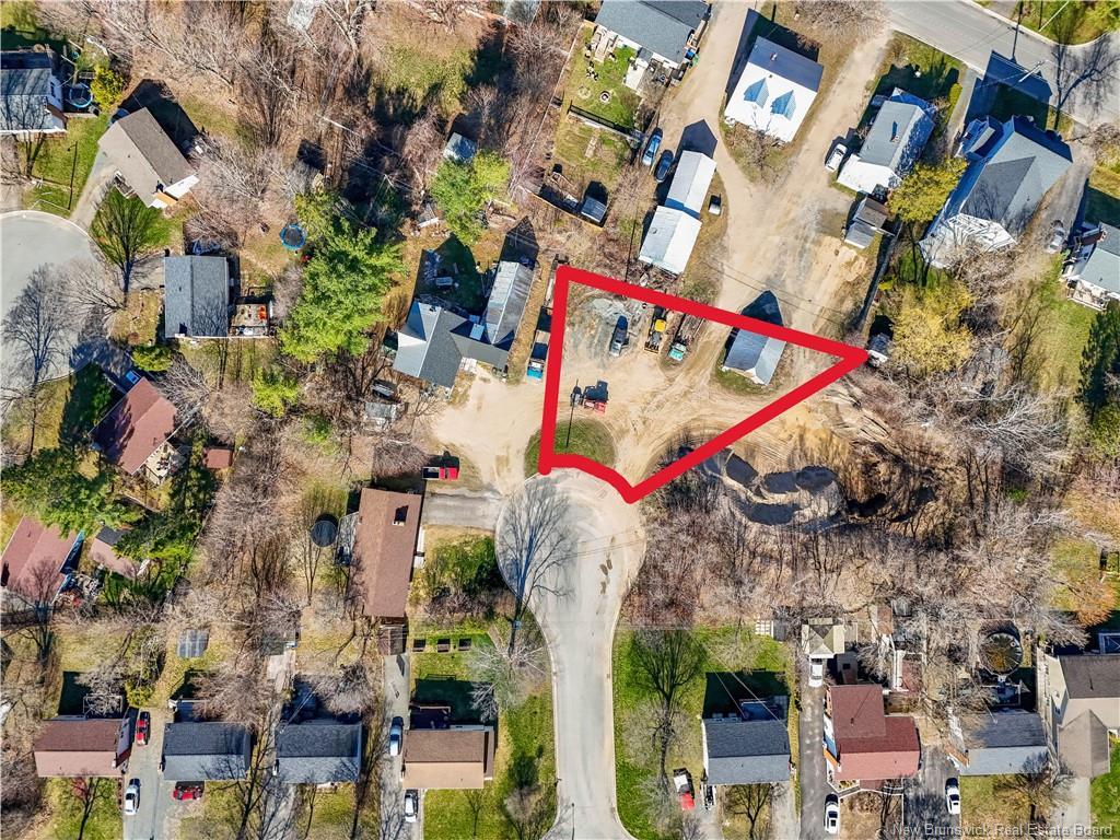 27 Vanhorne Crt, Fredericton, NB