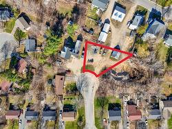 27 Vanhorne CRT  Fredericton, NB E3A 4T3