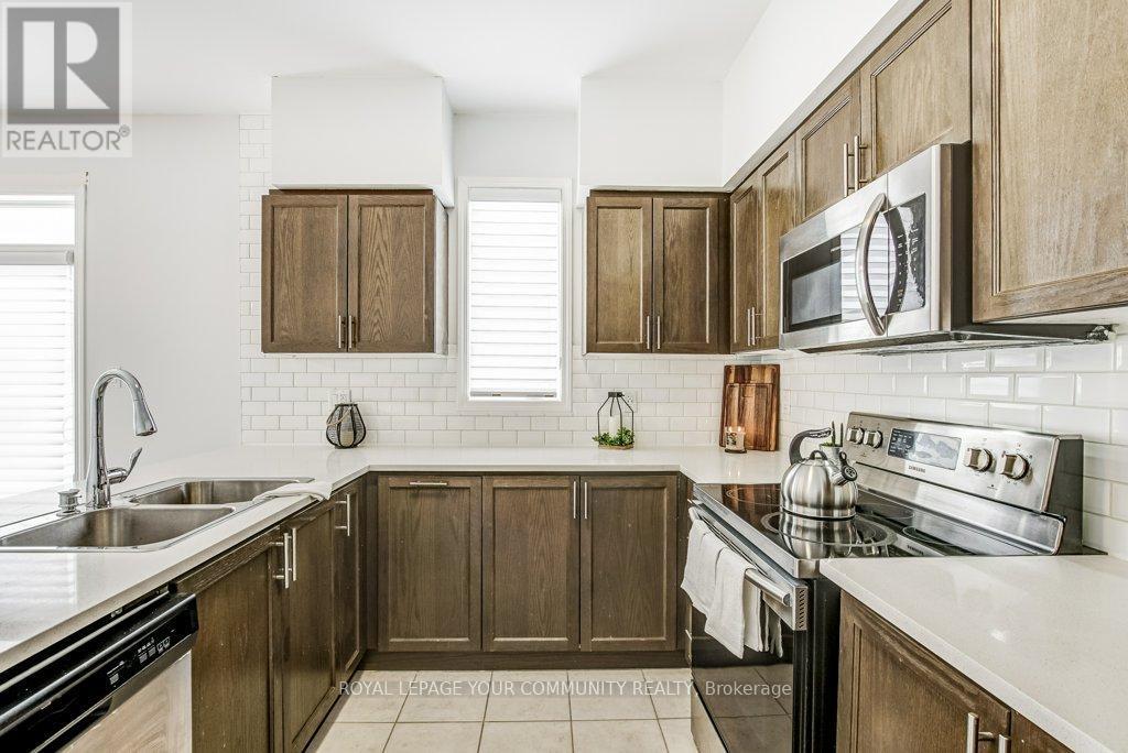 16 Don Hadden Crescent, Brock, ON