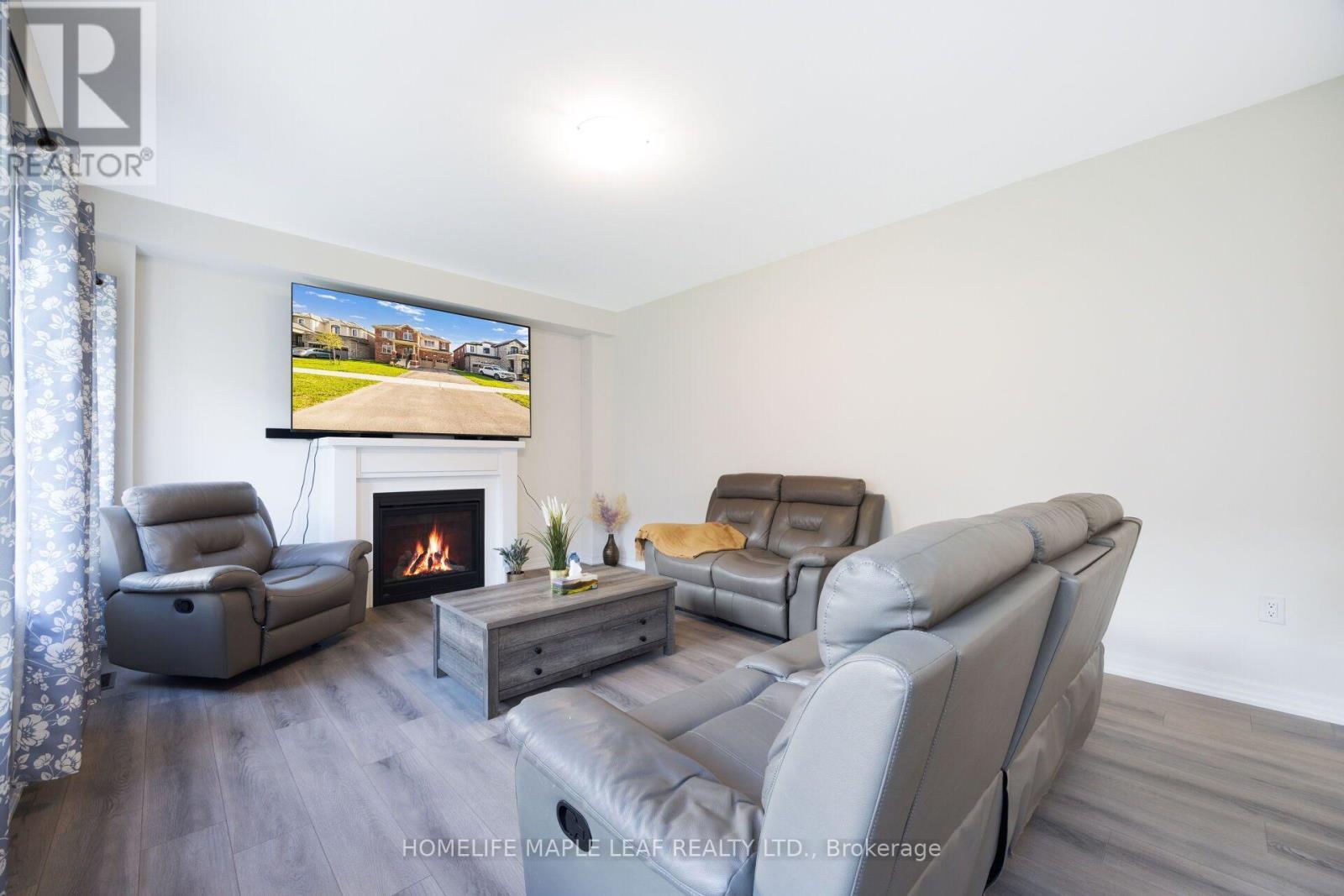 244 Warden Street, Clearview, ON