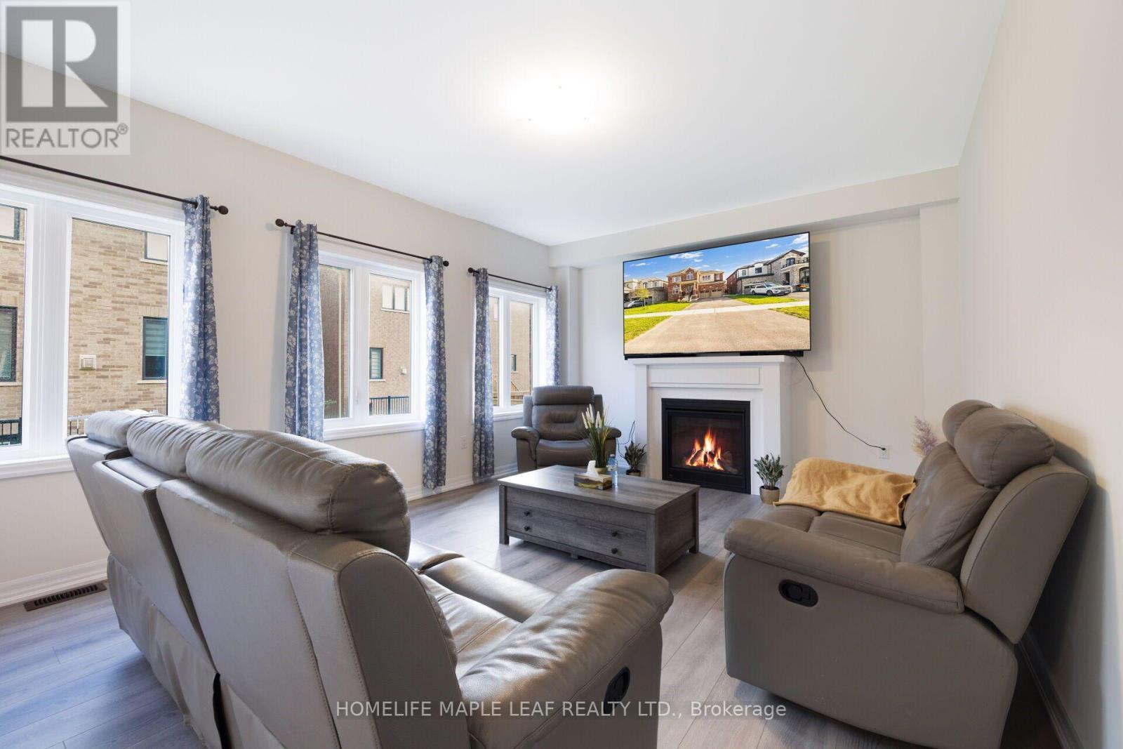 244 Warden Street, Clearview, ON