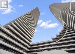 4804 - 20 SHORE BREEZE DRIVE Toronto, ON M8V 0C7
