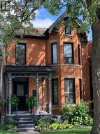 5 - 74 WEST AVENUE N Hamilton, ON L8L 5C2