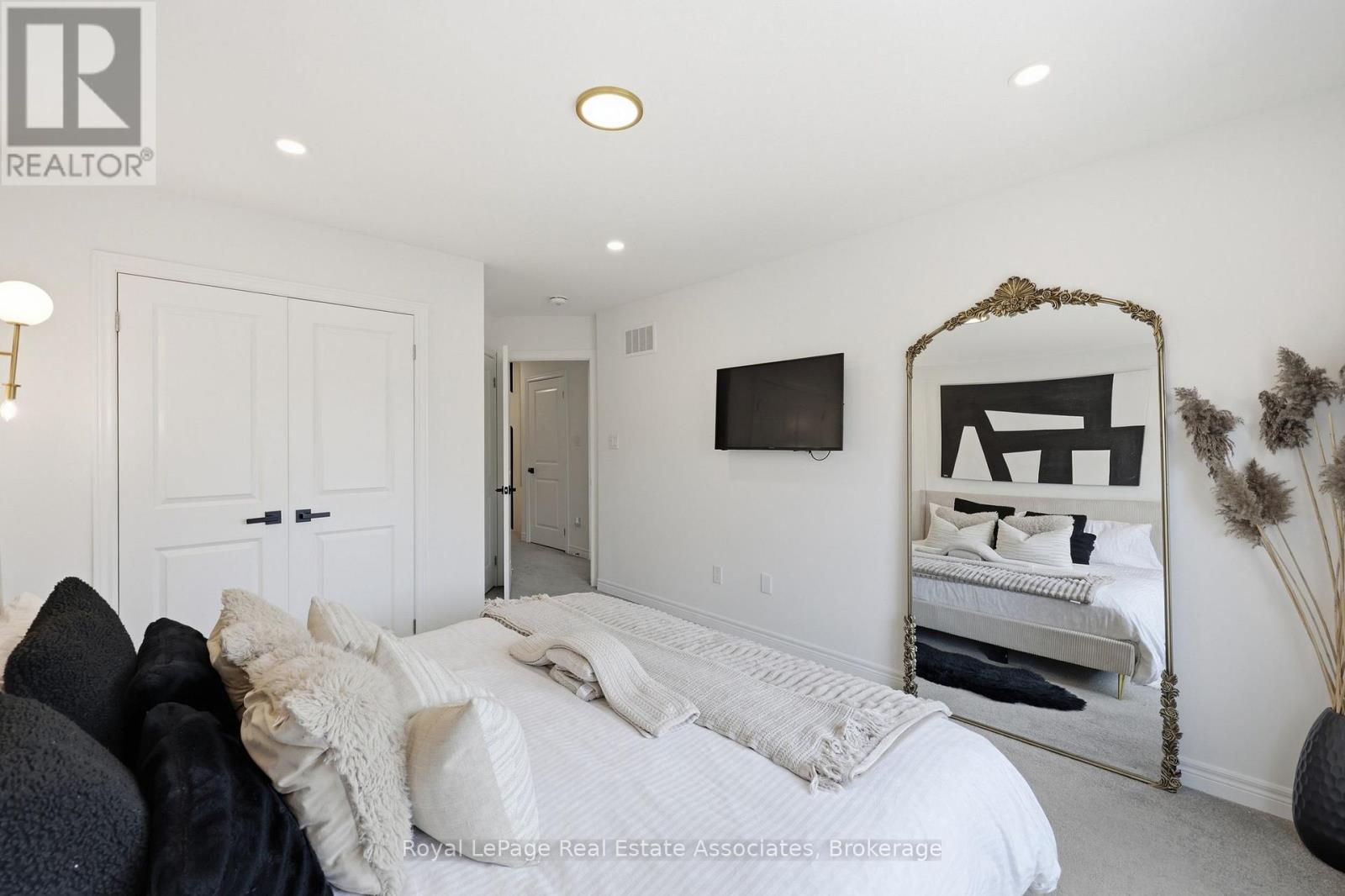 65 Dryden Lane, Hamilton, ON