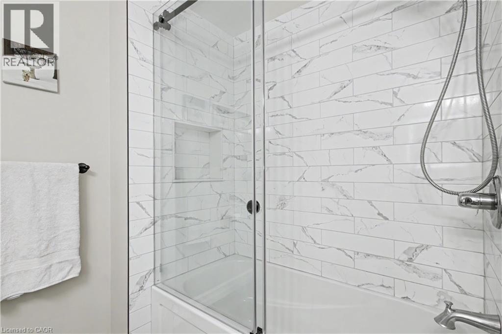 484 Redfox Road Unit# B, Waterloo, ON