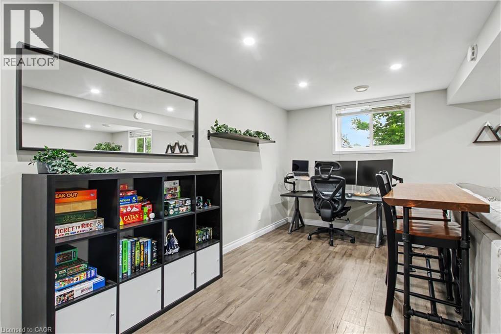 484 Redfox Road Unit# B, Waterloo, ON