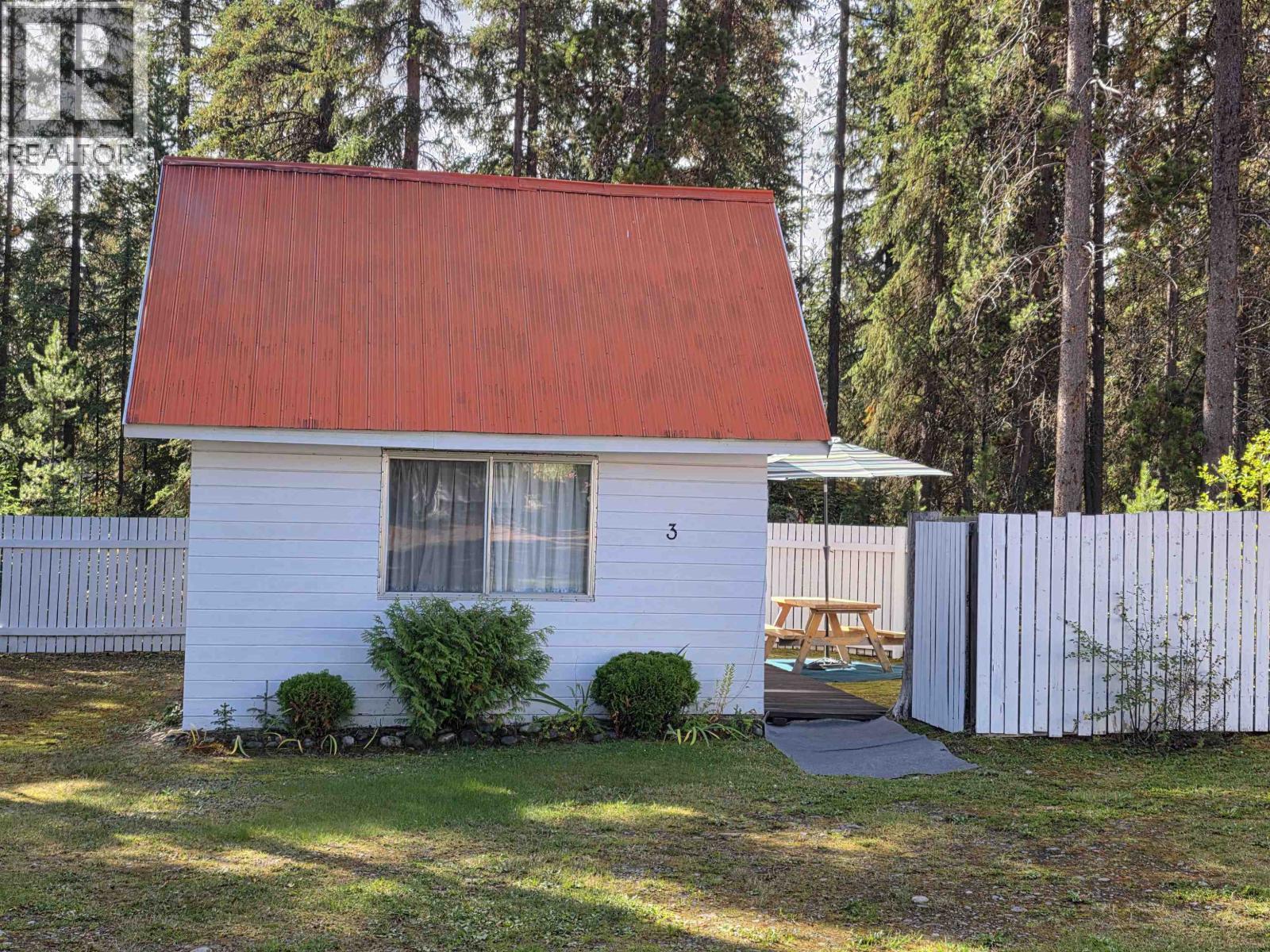 21741 Hamlet Frontage Road, Topley, BC
