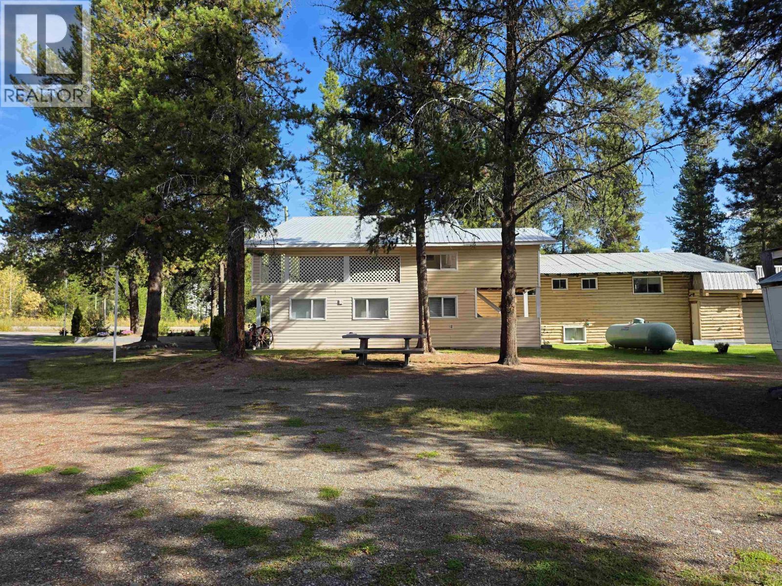 21741 Hamlet Frontage Road, Topley, BC