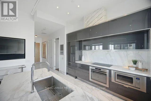1903 - 111 St Clair Avenue W, Toronto, ON
