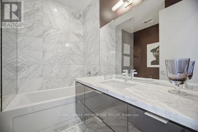 1903 - 111 St Clair Avenue W, Toronto, ON