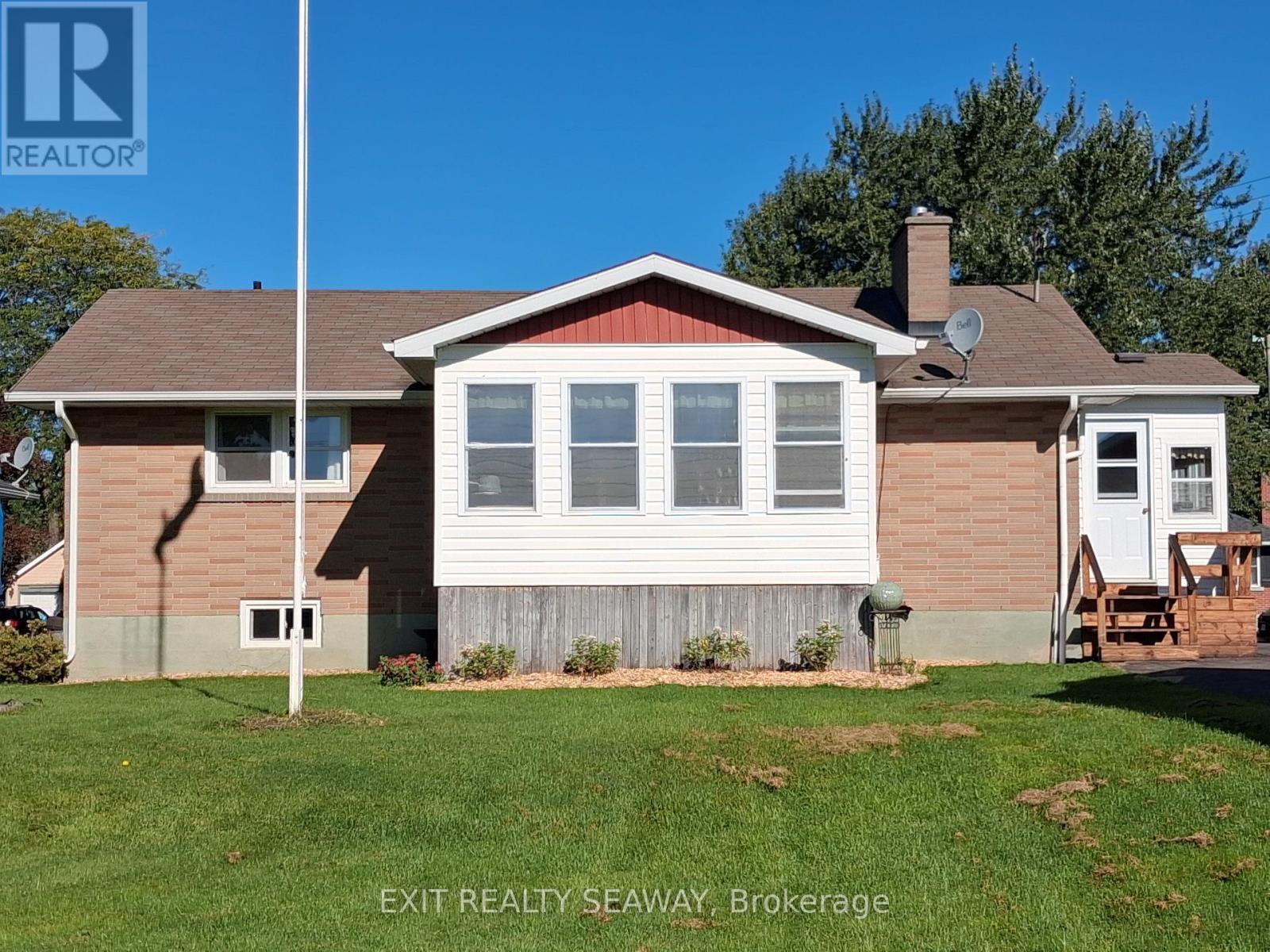 42 Santa Cruz Drive, South Stormont, ON