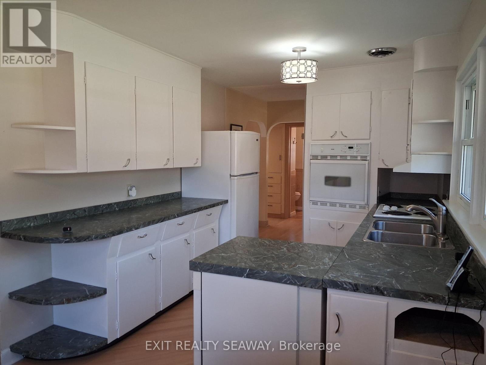 42 Santa Cruz Drive, South Stormont, ON