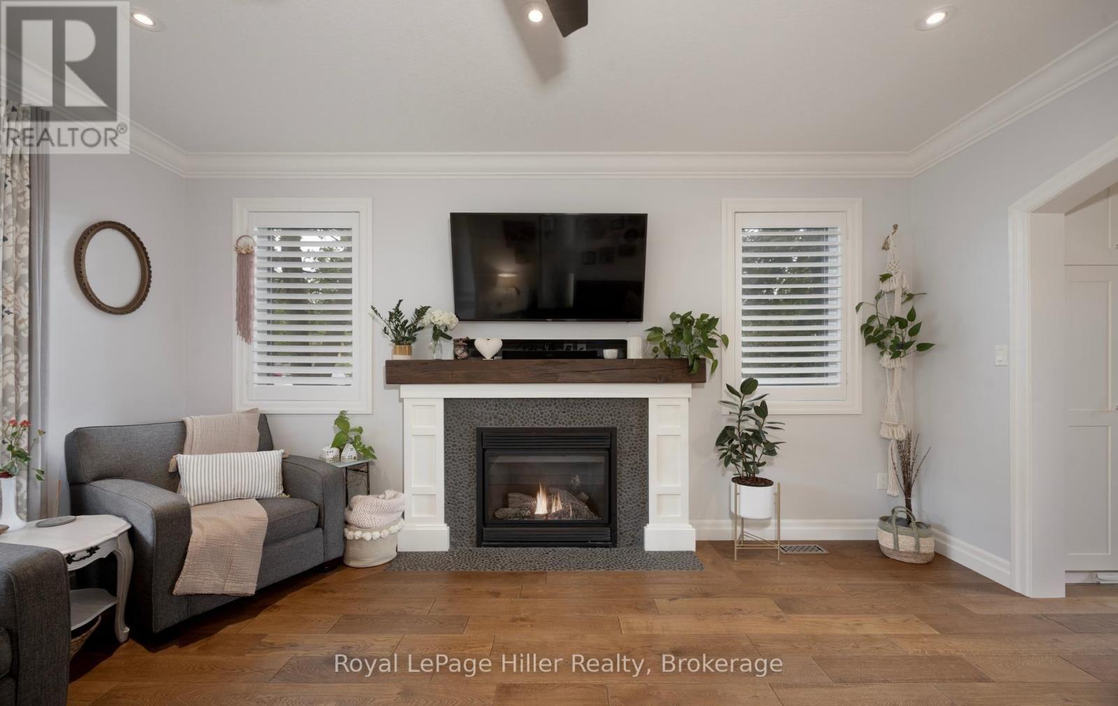 15 Sweetbriar Drive, Kitchener, ON