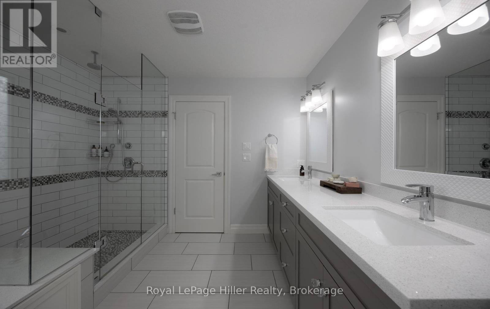 15 Sweetbriar Drive, Kitchener, ON